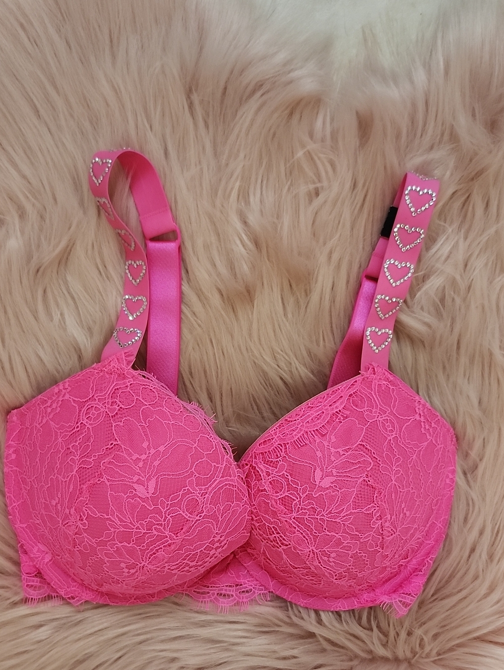 Brand New Victoria's Secret Very Sexy Push Up Bra-32DD
